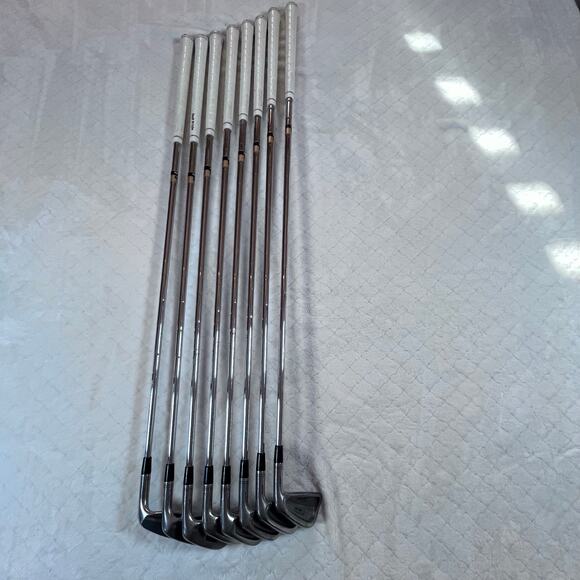 Titleist Golf 735CM Forged Iron Set 3-Pitching True Temper Dynamic Gold S300 RH - Picture 3 of 7